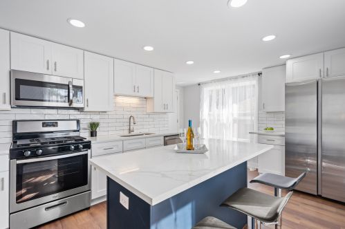 1801 Natchez Ave, Chicago IL 60707-4027 exterior