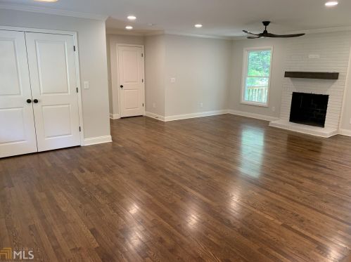 2565 Hawthorne Dr, Atlanta GA 30345-2039 exterior