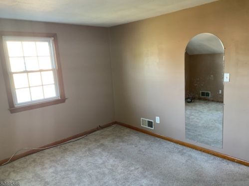 371 Forest Rd, Scotch Plains NJ  07076-1245 exterior