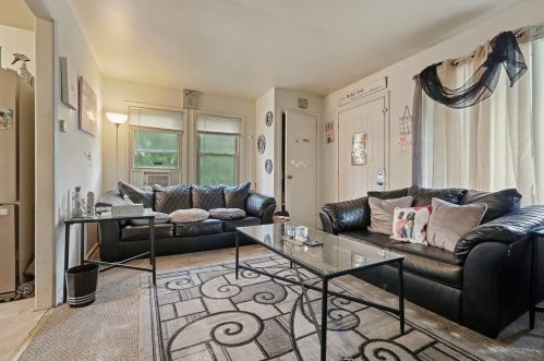 5830 Philip Pl, Milwaukee, WI 53216-3167