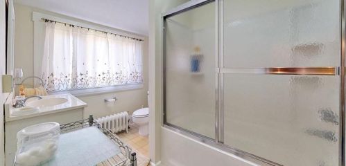 5531 Northumberland St, Pittsburgh PA 15217-1129 exterior