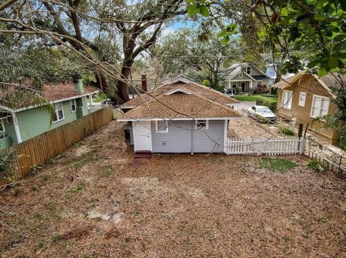 309 Crest Ave, Tampa FL 33614-6709 exterior