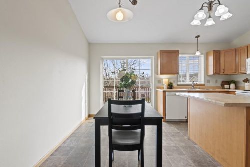 1201 Winston Dr, Edgerton WI 53534-1029 exterior