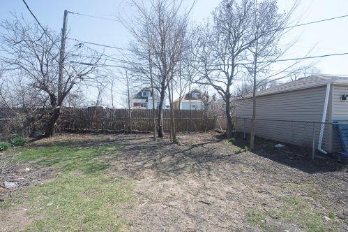 1821 11 Ave, Broadview IL 60153-3109 exterior