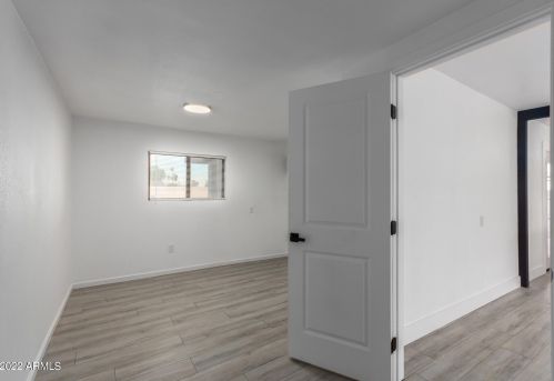 734 Carter Rd, Phoenix AZ  85042-5530 exterior