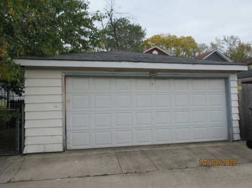 4430 Ln Crosse Ave, Chicago IL 60646-4921 exterior