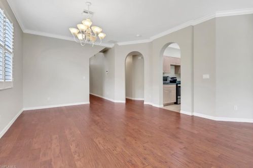 2042 Morning Sun Ln, Naples FL 34119-3323 exterior