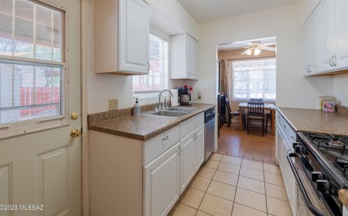 4625 13 St, Tucson AZ 85719-6109 exterior