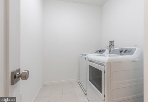 2123 Cumberland St, Philadelphia PA 19125-1718 exterior