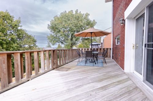 1338 Straka St, Pittsburgh PA 15204-2423 exterior