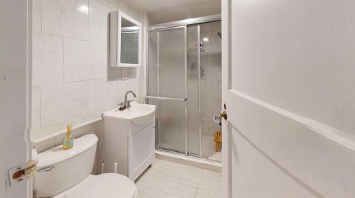 382 New York Ave, Providence RI  02905-2802 exterior