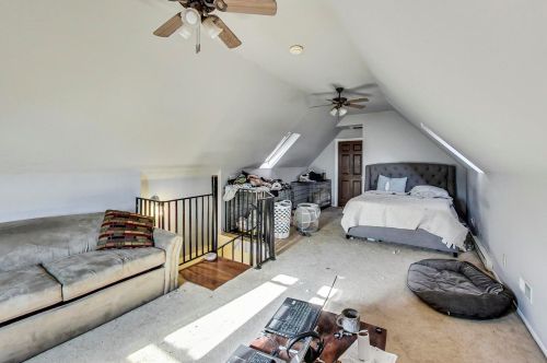 3831 Central Park Ave, Chicago IL 60618-4102 exterior