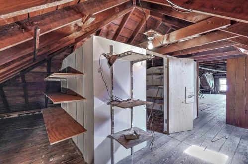 350 Mount Pleasant Ave, Providence RI 02908-5153 exterior