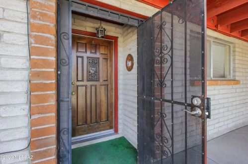 8902 Old Spanish Trl, Tucson, AZ 85710-6252