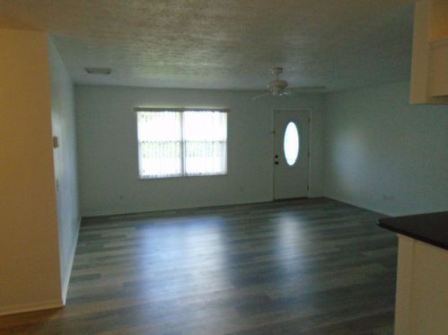 372 Walters Ter, Fort Pierce FL 34983-3878 exterior