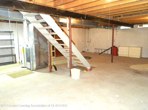 5912 Okemos Rd, Haslett MI 48840-9519 exterior