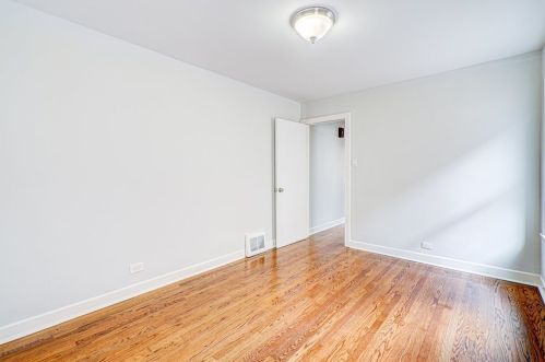 7138 Christiana Ave, Chicago IL  60629-3520 exterior