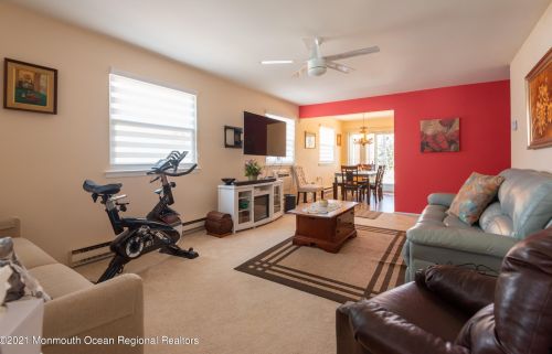 141 Constitution Blvd, Lakehurst NJ 08759-1783 exterior