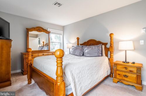 11 Warwick Way, Southampton NJ  08088-1143 exterior