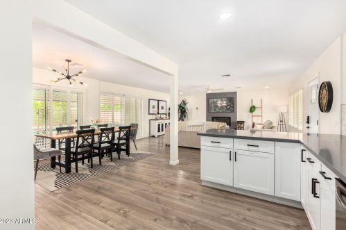 6634 16th Dr, Phoenix AZ  85015-1425 exterior