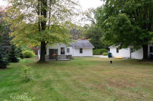 1292 Peterson Rd, Meskegon MI 49445-9676 exterior