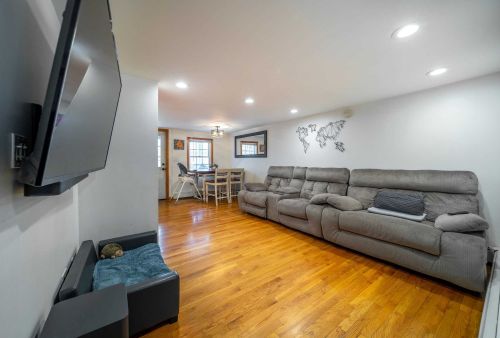 108 Albany St, Poughkeepsie NY  12601-1732 exterior