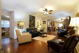 5018 Canyon Blanco Dr, Houston TX  77045-2504 exterior