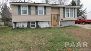 2012 Sheridan Rd, Pekin, IL 61554-1906