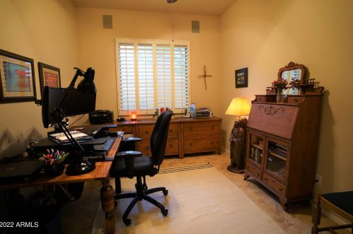 318 Campo Bello Dr, Phoenix AZ 85032-2216 exterior