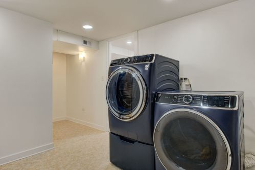 2959 Washtenaw Ave, Chicago IL 60645-3210 exterior