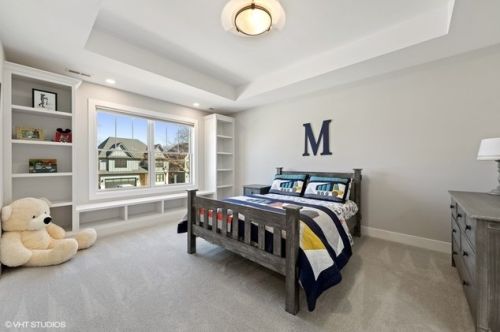 662 Parkside Ave, Elmhurst IL 60126-5029 exterior