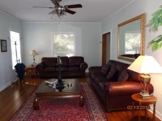 8502 Midway Rd, Dallas TX  75209-1712 exterior