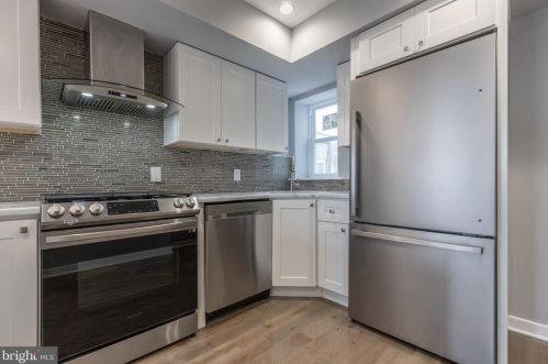 423 Berks St, Philadelphia PA  19122-2220 exterior