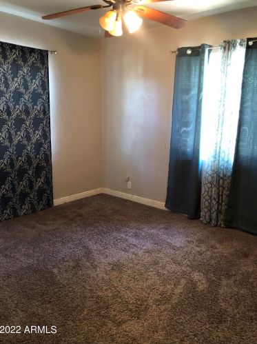 5647 14 Ave, Phoenix AZ 85023-2526 exterior