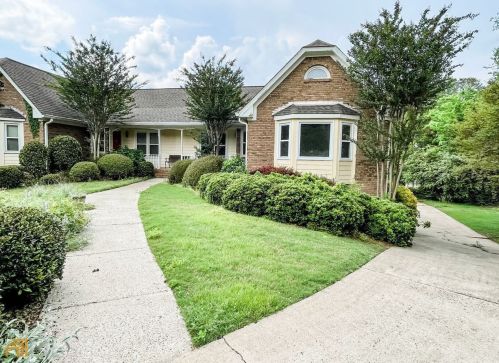 665 Corbin Lk Ct, Atlanta GA 30350-2015 exterior