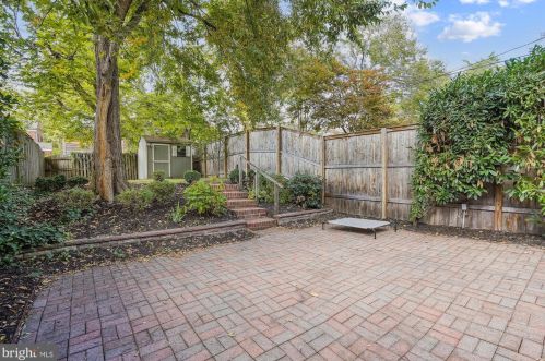 917 Columbus St, Alexandria VA 22314-1611 exterior