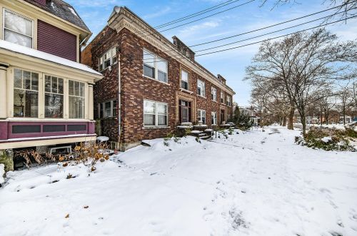 301 Dutton St, Kalamazoo, MI 49007-5175