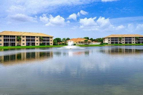 7815 Regal Heron Cir, Naples FL 34104-5849 exterior