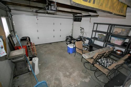 79 Pulaski St, Torrington CT 06790-4638 exterior