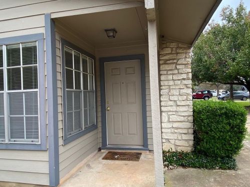 12206 Dundee Dr, Austin TX  78759-3652 exterior