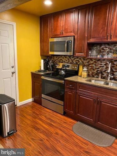 4105 Myrtle Ave, Camden NJ 08105-2640 exterior