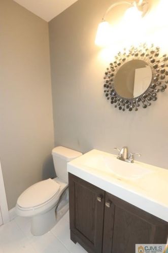 185 Nebula Rd, Piscataway NJ 08854-5441 exterior