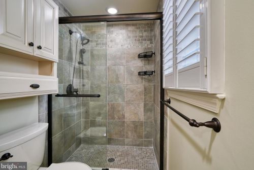 1609 Mithering Ln, Silver Spring MD 20905-7045 exterior