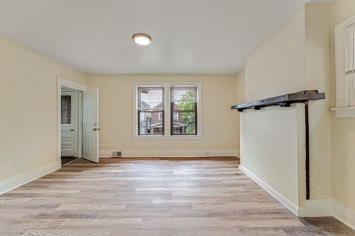 3124 Landis St, Pittsburgh PA 15204-1715 exterior