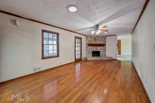 2128 Rockdale Cir, Lithonia GA 30078-3450 exterior