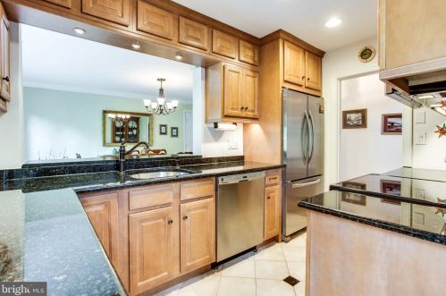 4 Argyle St, Rockville MD 20850-4417 exterior