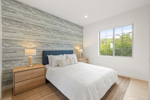 10464 Caribou Way, Tustin CA  92782-1470 exterior