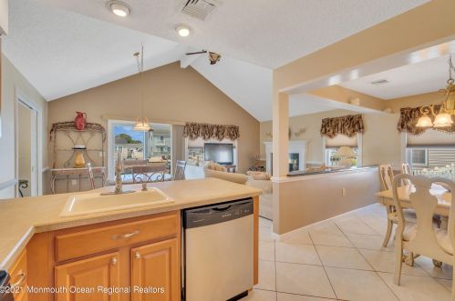 80 Storm Jib Ct, Berkeley Township NJ 08721-1417 exterior