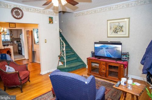 2734 18 St, Philadelphia PA 19145-4702 exterior