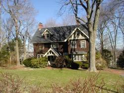 175 Mount Vernon St, Newton, MA 02465-2516